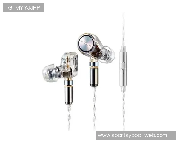 全屏沉浸体验,耳机加持,感受铁人客场的激情与震撼力量 全屏沉浸体验,耳机加持,感受铁人客场的激情与震撼力量